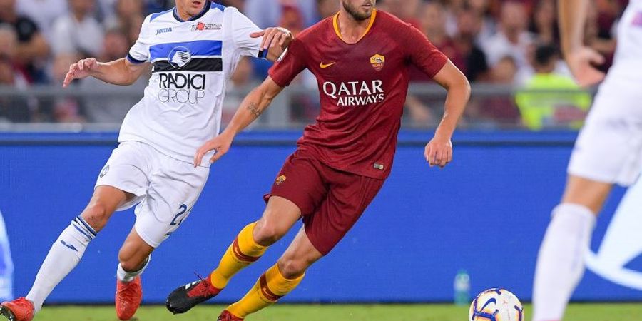 Aksi Heroik Gelandang AS Roma, Belah Visor Helm Pencuri dengan Dua Pukulan