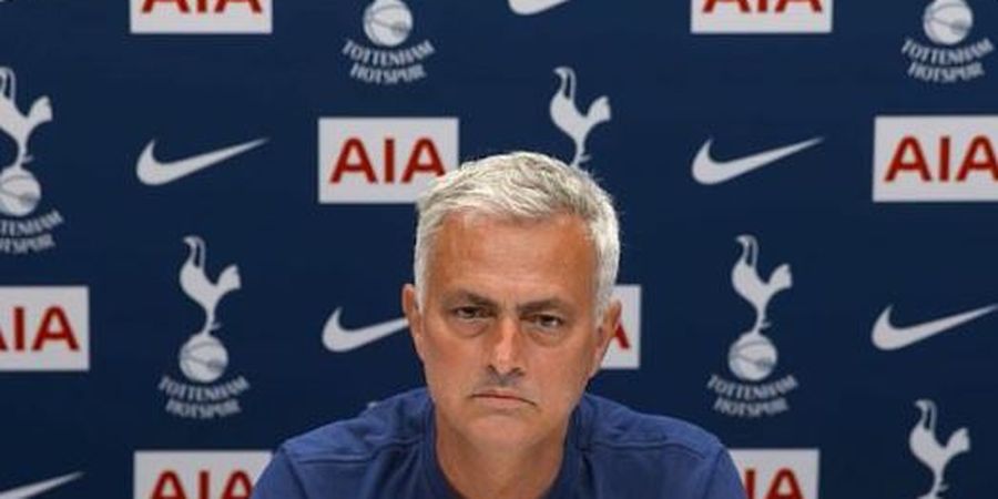 Mourinho Kesal, Keputusannya soal Pemilihan Pemain Terus Dipertanyakan