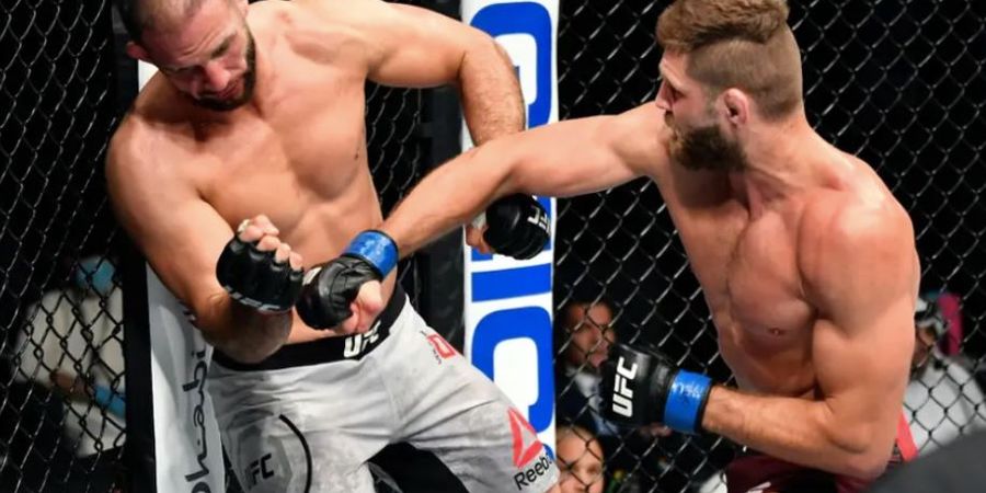 UFC 251 - Debut Liar UFC, Petarung Ini Bikin Ambruk Musuhnya dengan Bogem Maut