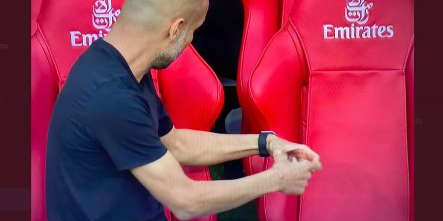 VIDEO - Pep Guardiola Ngomong ke Kursi Kosong, Frustrasi Dikalahkan Murid?