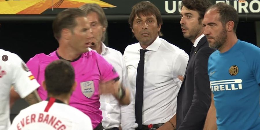 Diejek soal Rambut, Antonio Conte Tantang Bintang Sevilla Berkelahi