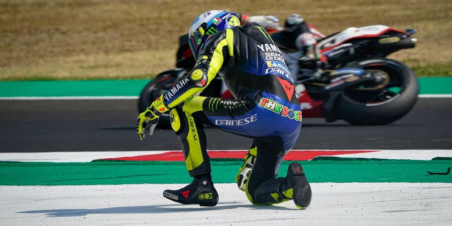 Rossi Komentari Muridnya yang Kehilangan Podium di Depan Mata