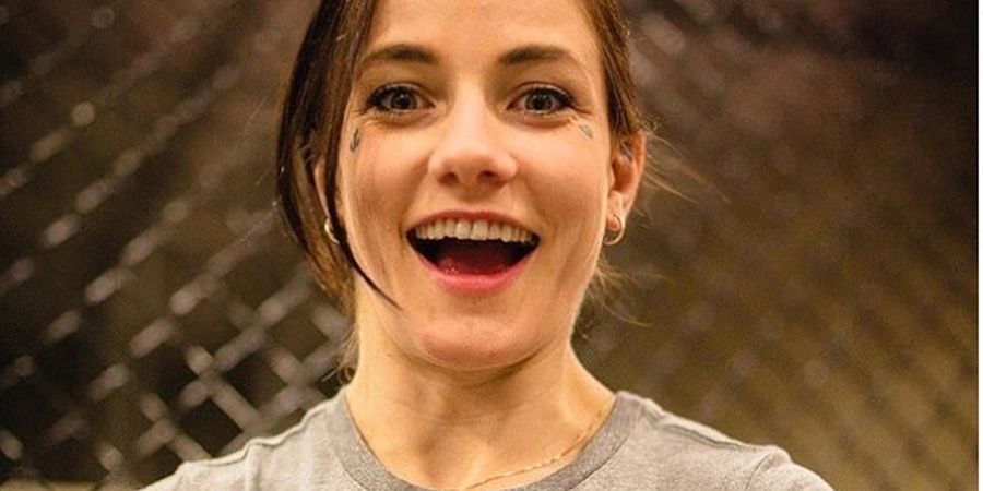 Alami Cedera Lutut Cukup Parah, Petarung Cantik UFC Absen 9 Bulan