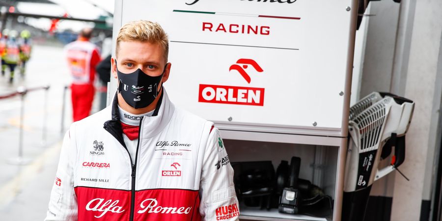 Hujan, Debut  Putra Michael Schumacher pada GP Eifel 2020 Tertunda