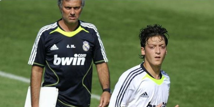 Jose Mourinho: Silakan Menangis seperti Bayi, Mesut Oezil