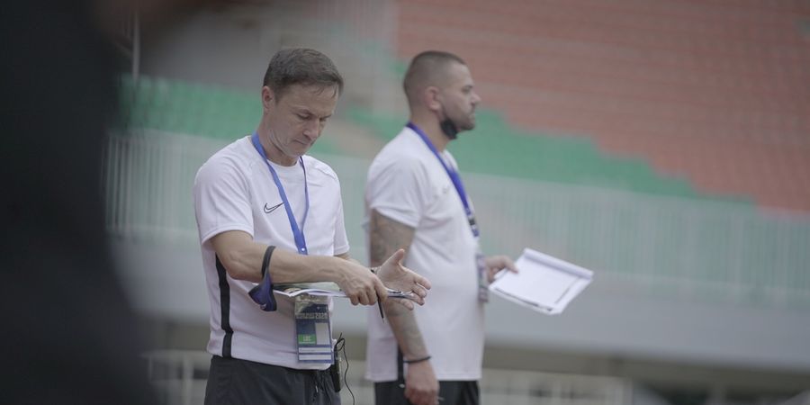 Dennis Wise Kesulitan Menyeleksi Pemain untuk Garuda Select III