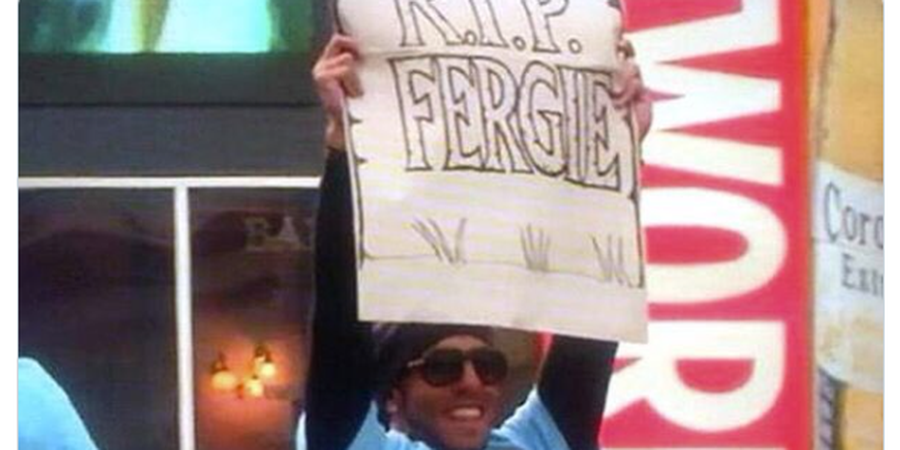 Karena Hal Ini, Carlos Tevez Ogah Minta Maaf untuk Insiden RIP Fergie