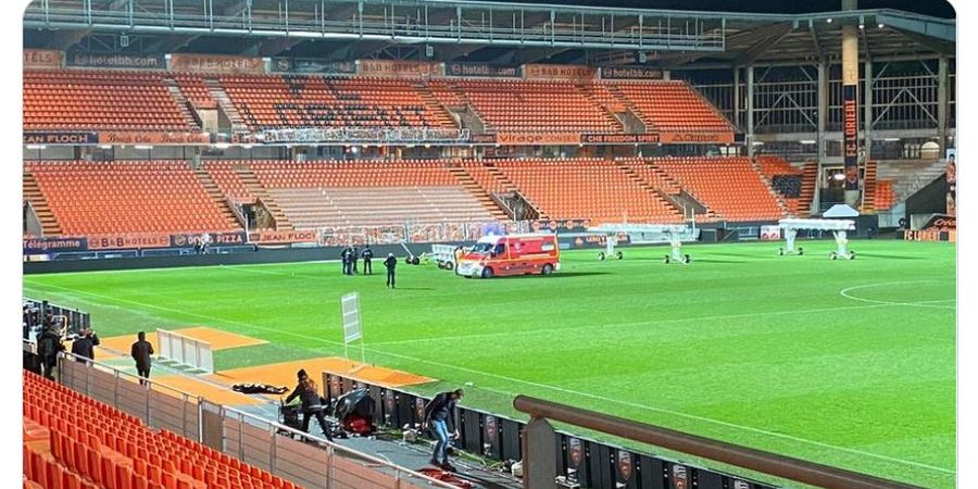 Anggota Staf Lapangan di Liga Prancis Meninggal Seusai Tertimpa Lampu Stadion