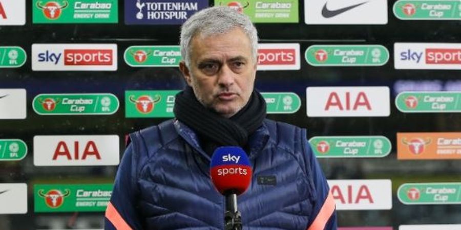 Balas Omongan Pelatih Fulham Jose Mourinho: Mereka Harus Minta Maaf