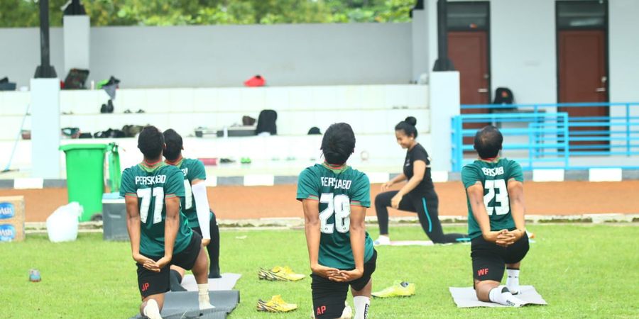 Pilih Yoga untuk Pemanasan Sebelum Latihan Bersama, Asisten Persikabo Ungkap Alasannya