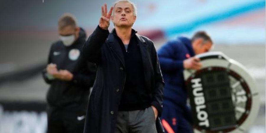 Eks Pelatih Inggris Kaget Mourinho Mau Latih Roma karena Lawan Kutukan