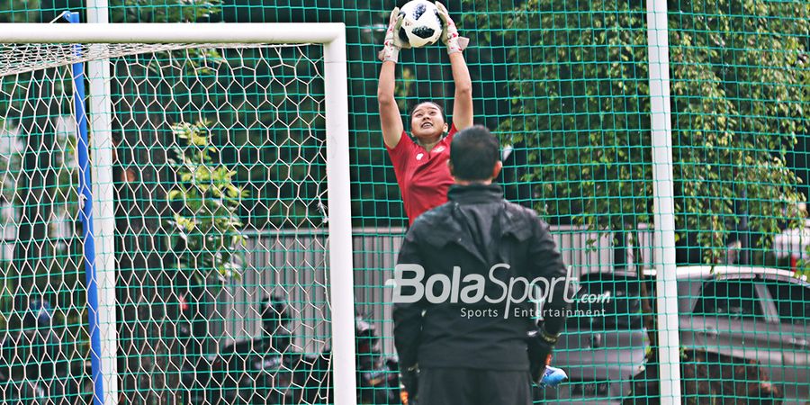 Uji Coba Lawan Tim Putra, Kiper Timnas Wanita Indonesia Akui Kewalahan