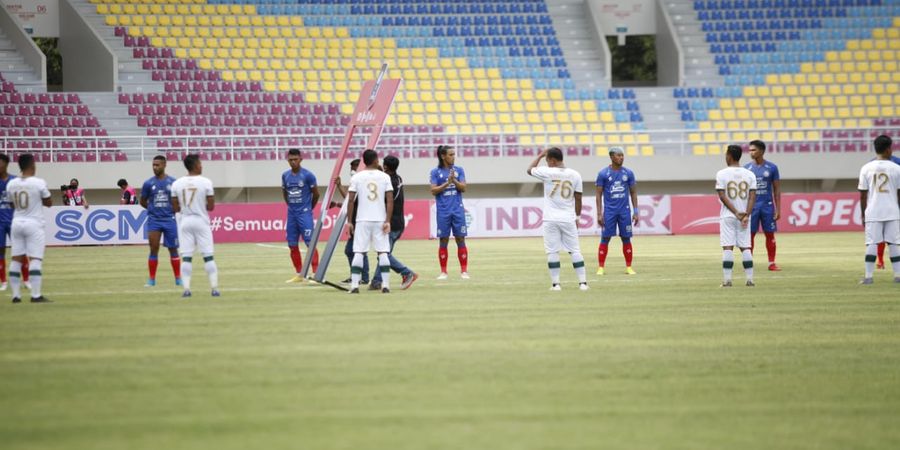 Penampilan Dua Pemain Asing di Laga Perdana Piala Menpora belum Cukup Bikin Pelatih Arema FC Girang