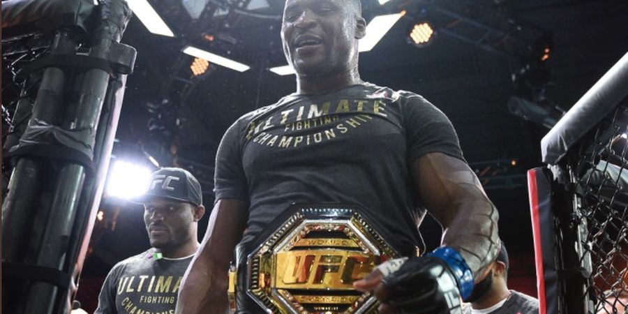 Gelar Juara Kelas Berat Sebatas Formalitas bagi Predator UFC