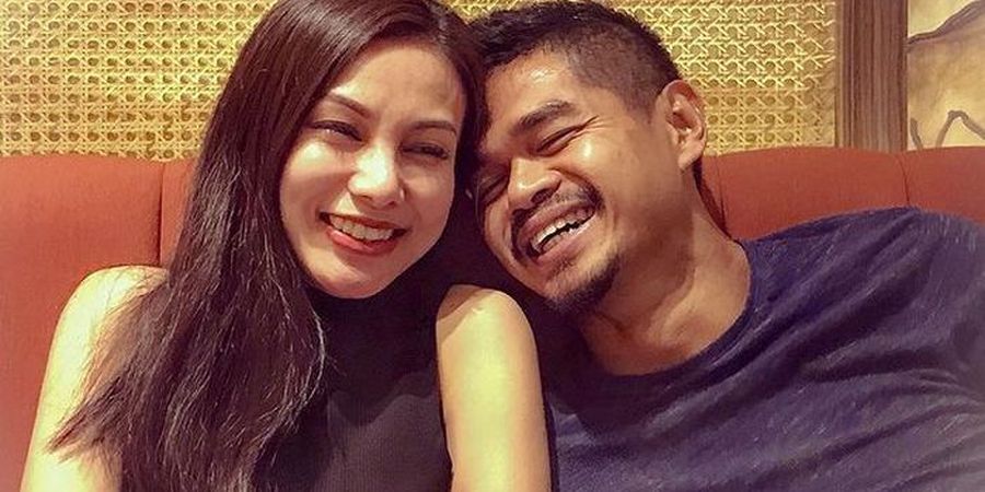 Bambang Pamungkas Akhiri Kebungkaman, Rayu Tribuana Tungga Dewi hingga Kemunculan Foto bersama Anak dari Istri Siri