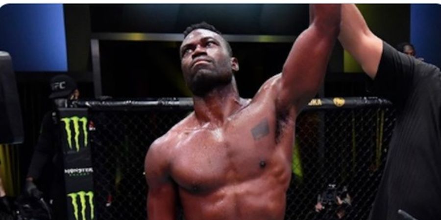 Reaksi Uriah Hall Usai Bikin Kaki Musuhnya Patah pada UFC 261