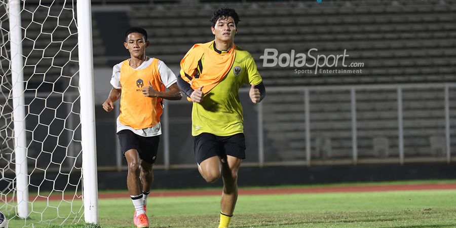 RESMI - PSIS Semarang Gaet Kiper Timnas Indonesia