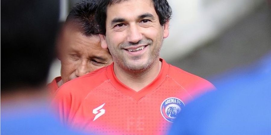 Arema FC Terpuruk, Pelatih Eduardo Almeida Terancam Dipecat