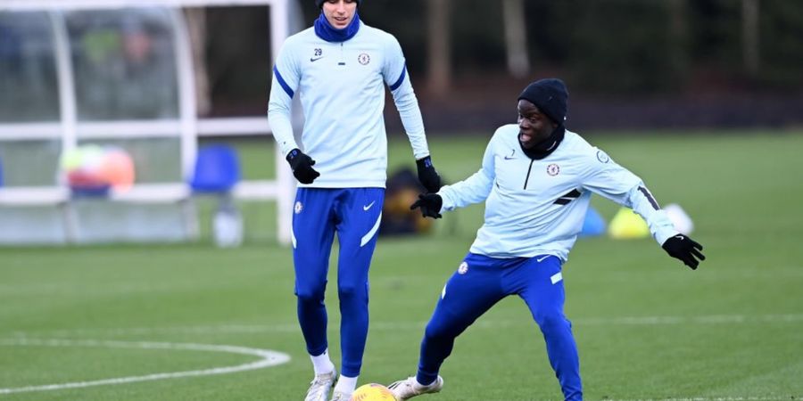 Presiden Prancis Bantu N'Golo Kante Kampanye untuk Ballon d'Or