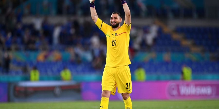 EURO 2020 - Pantesan Jago, Donnarumma Pakai Sarung Tangan Setan