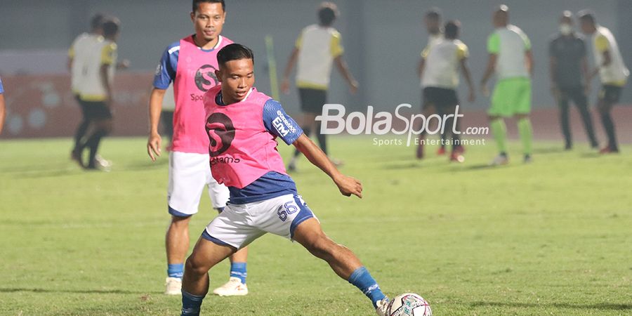 RESMI - Eks Persib Bandung Merapat ke Persita Tangerang