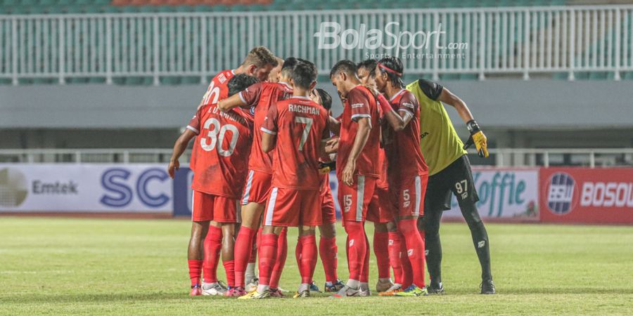 Hasil Liga 1 - Gol Penalti Sutanto Tan Bawa PSM Makassar Imbangi Persela Lamongan