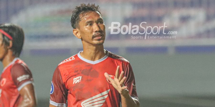 Tangis Kapten PSM Makassar Zulkifli Syukur Sampaikan Perpisahan Usai Hadapi Arema FC