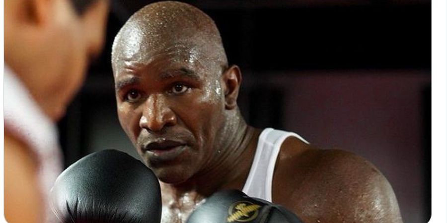 Berharap Lawan Mike Tyson, Evander Holyfield Harus Berkaca Dulu