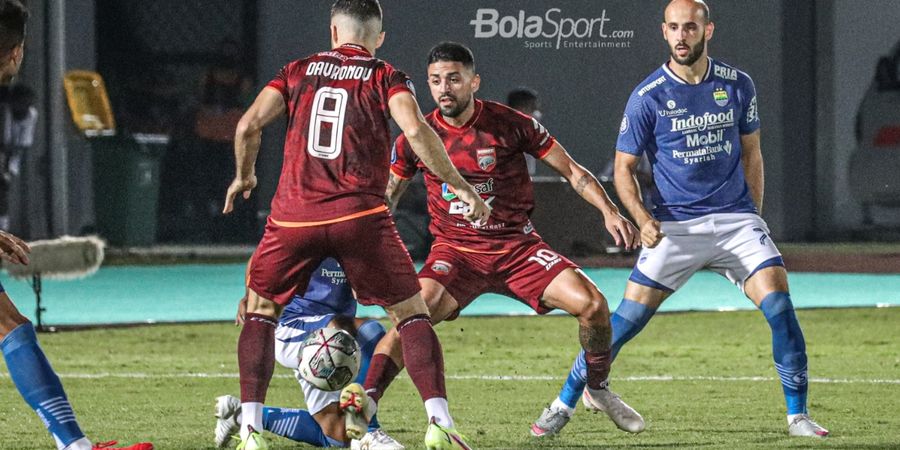 Piala Presiden 2022 - Diego Michiels dan Hugo Gomes Adu Cekik, Tendangan Ala Panenka Jonathan Bustos Bawa Borneo FC Samarinda Bekuk Madura United