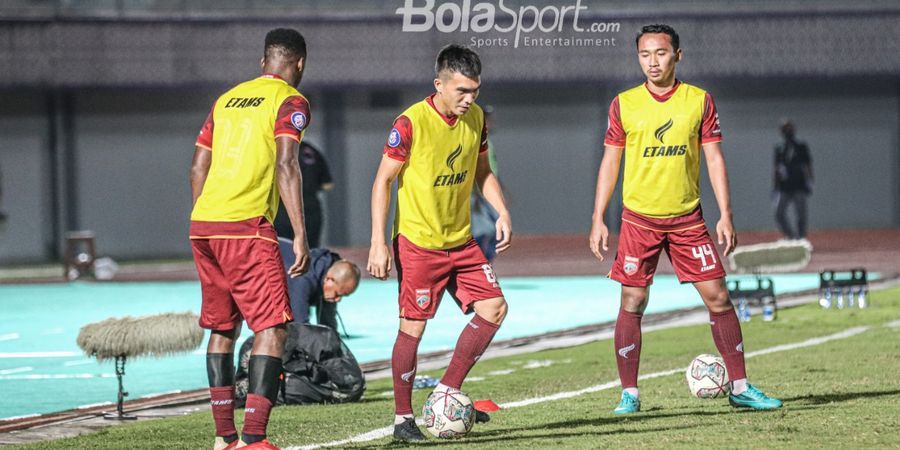 RESMI - Madura United Datangkan Gelandang Timnas Indonesia,  Laskar Sape Kerrab Punya 20 Pemain Jelang Liga 1 2025-2026
