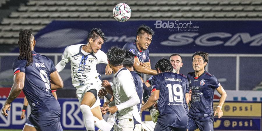 Arema FC Vs PSIS Semarang Masih Sama Kuat di Babak Pertama   