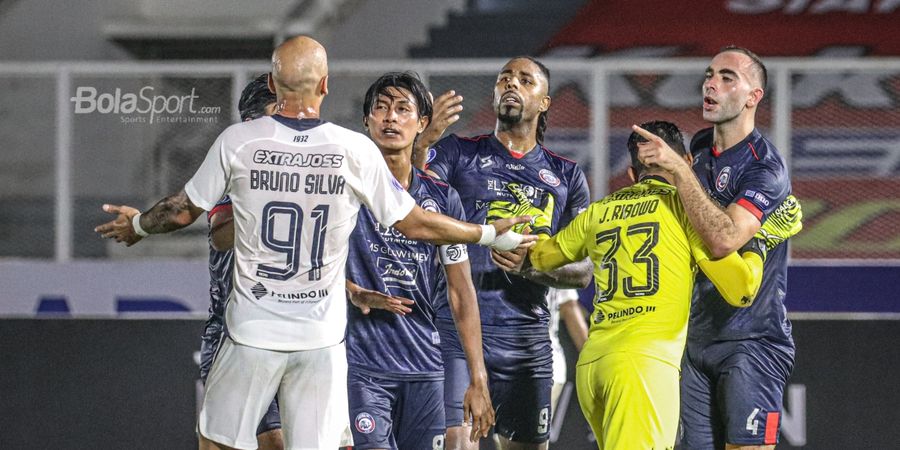 Respon Tekanan Aremania, Eduardo Almeida: Kemenangan Datang pada Waktunya