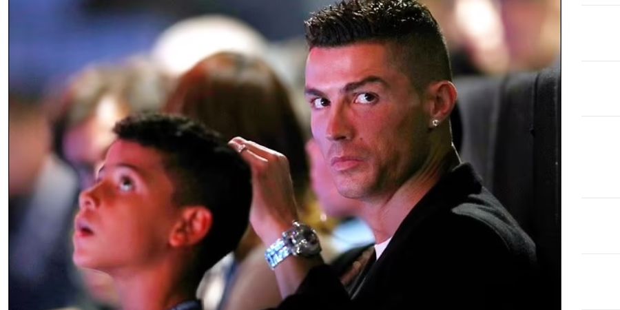 Tidak Hanya Cristiano Ronaldo, Anaknya Juga Hengkang dari Skuad Junior Man United