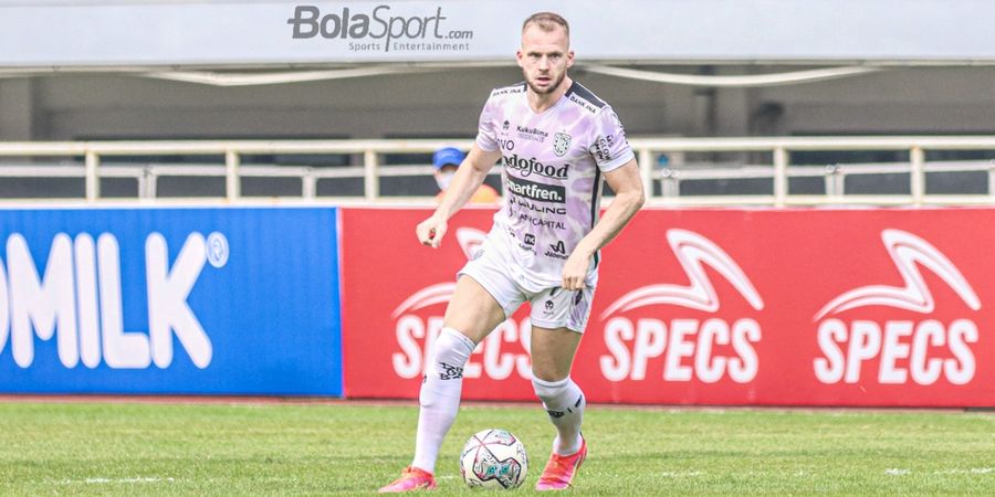 Duet Spasojevic-Platje Bawa Bali United Unggul atas Persiraja pada Babak Pertama