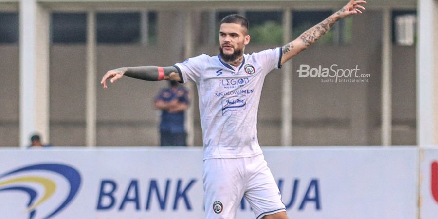 Jalani Debut 7 Menit dengan Arema FC, Ini Kata Diego Michiels