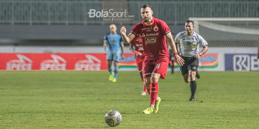 Gol Indah Marko Simic Bawa Persija Unggul atas Madura United di Babak Pertama