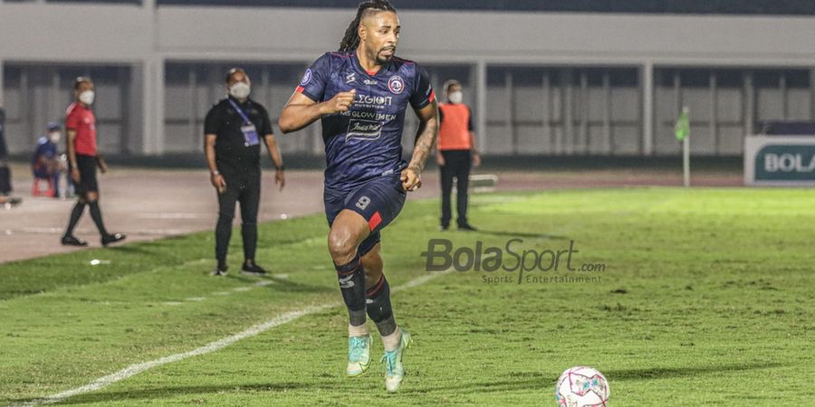 Meski Cetak Brace, Pemain Arema FC Akui Ada yang Lebih Penting Dari Itu