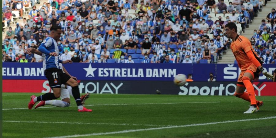 Real Madrid Gagal Cetak Sejarah Menawan Usai Dihajar Rival Barcelona