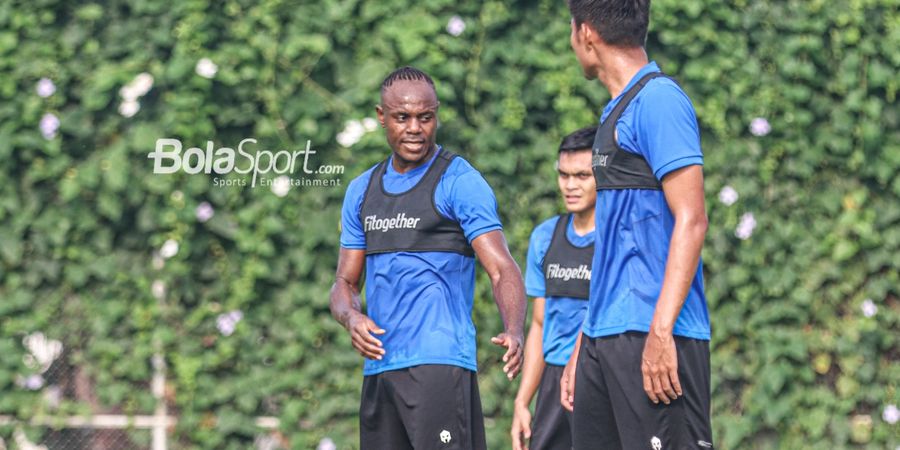 Victor Igbonefo: Pemain Timnas Indonesia Tidak Ada yang Diam, Semua Coba Berbicara