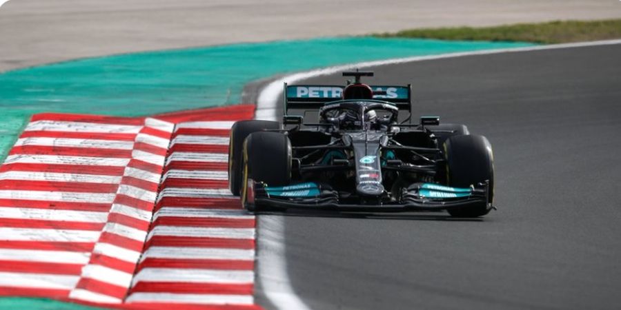 F1 GP Turki 2021 - Tercepat di FP1 dan FP2, Hamilton Tak Terpengaruh Penalti Turun Posisi