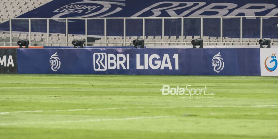 Tendangan Bek Timnas Indonesia Bawa Arema FC Ungguli Bhayangkara FC di Babak Pertama