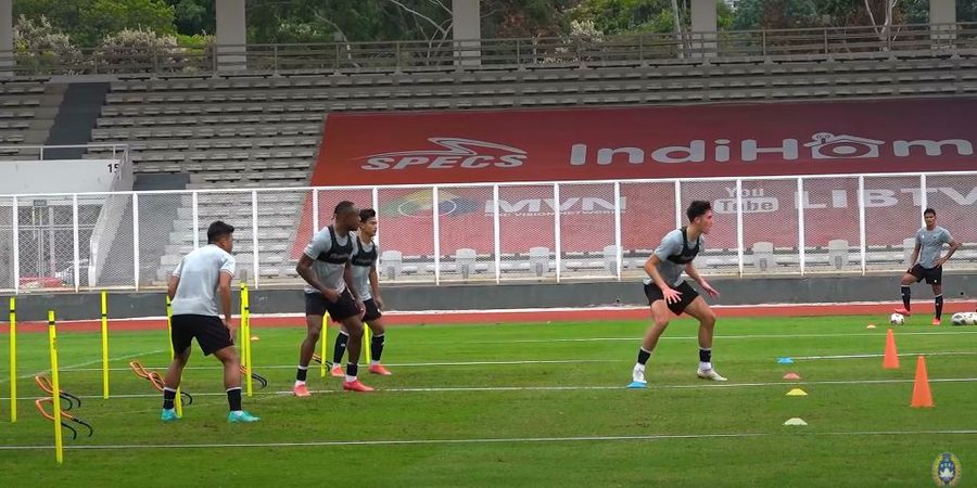 Menanti Kombinasi Unik Dua Bek Tengah Beda Usia 17 Tahun di Timnas Indonesia