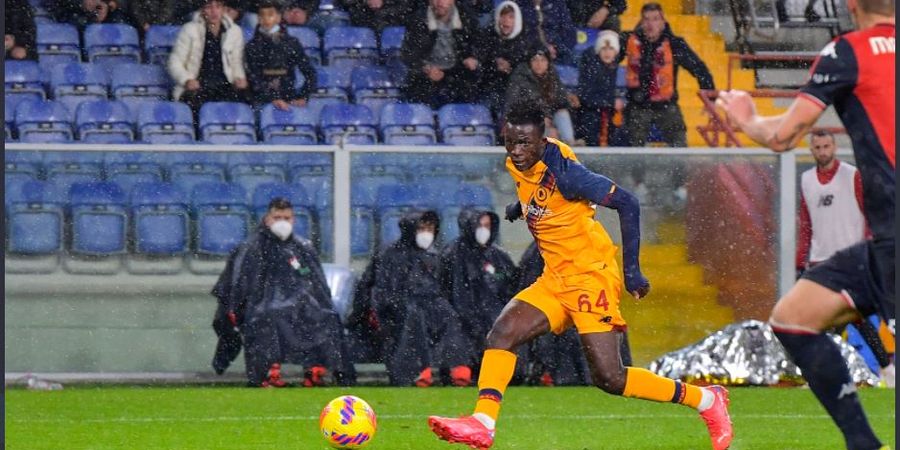 Hasil Liga Italia - AS Roma Benamkan Genoa, Debut Legenda AC Milan Dihancurkan Bocah 18 Tahun