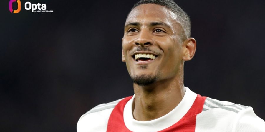 Jadi Raja Gol Liga Champions, Sebastien Haller Sebut Kegagalannya di West Ham Bukan Salah David Moyes