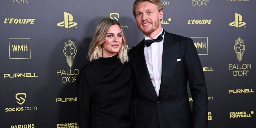 Masuk Nominasi Ballon d'Or 2021, Simon Kjaer Ingin Move On dari Christian Eriksen