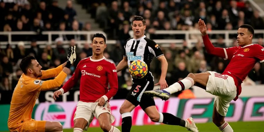 Gary Neville Kecam Sikap Ronaldo Saat Laga Man United Vs Newcastle Berakhir