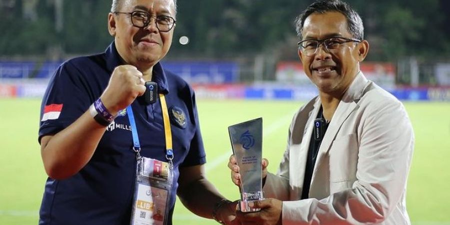 Tiga Besar Liga 1 2021/2022 Tanpa Pelatih Lokal