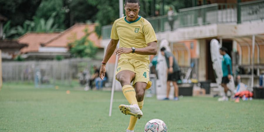 Sudah Jalani Latihan, Striker Baru Persebaya Siap Debut Lawan Tira Persikabo