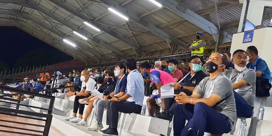 Cari Pemain untuk Timnas U-23 Indonesia, Shin Tae-yong Panggil 1 Pemain Persib di Tengah Laga Kontra Bali United