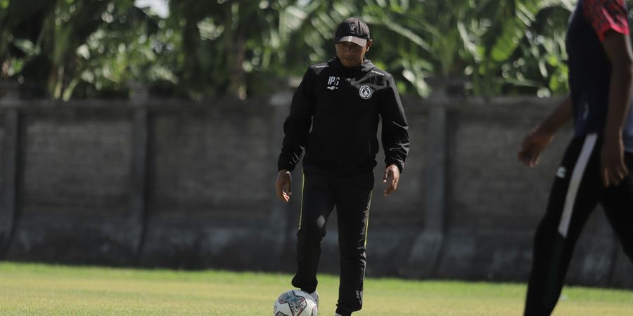 Lawan Persebaya, Pelatih PSS Sleman Cuekin Gelandang Mematikan Bajul Ijo